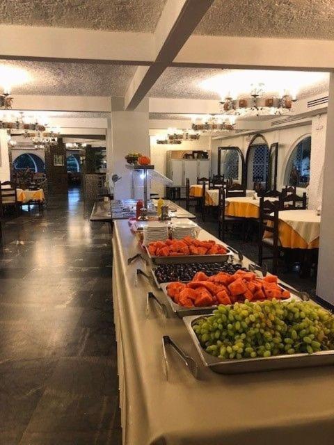 Karteros Hotel Екстериор снимка