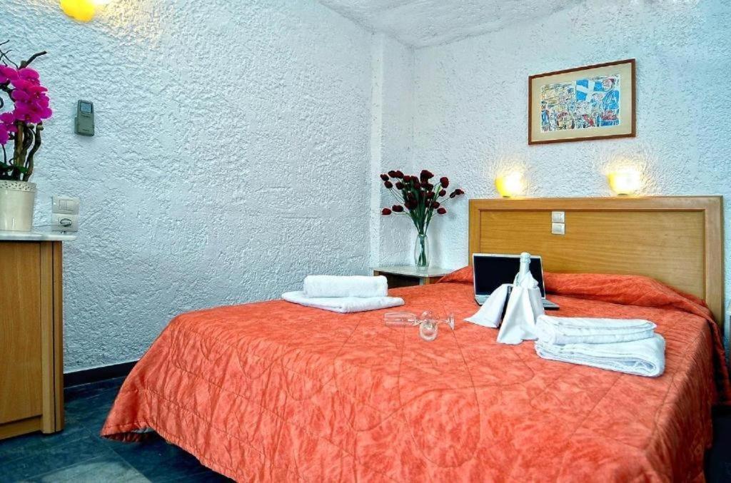 Karteros Hotel Екстериор снимка
