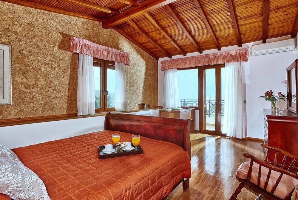 Karteros Hotel Екстериор снимка