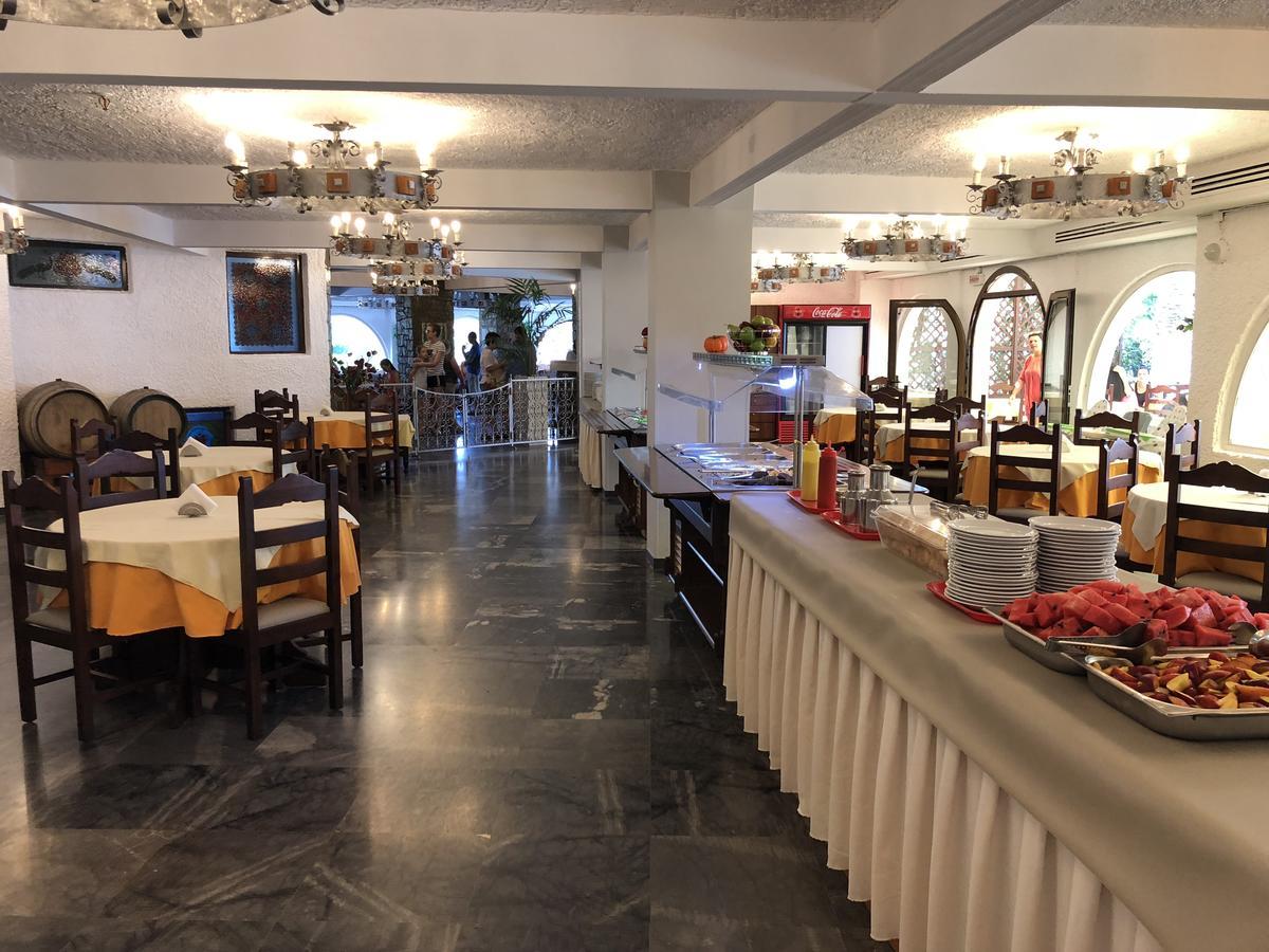 Karteros Hotel Екстериор снимка